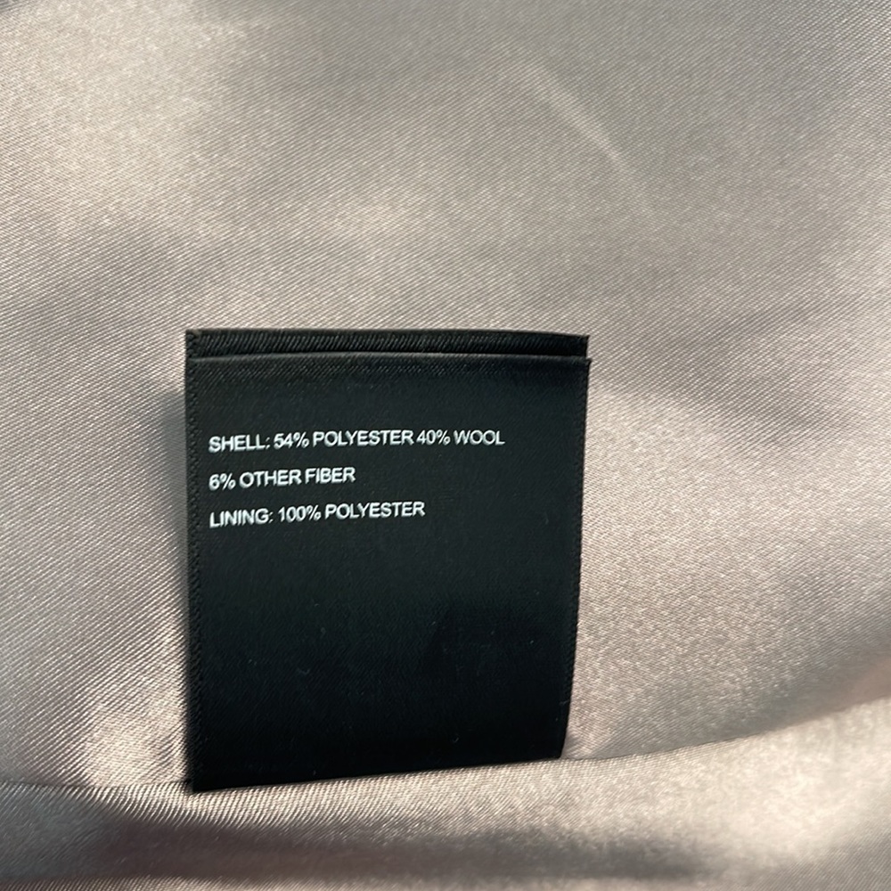 Laundry by Shelli Segal plaid coat. Size medium - Picture 5 of 5